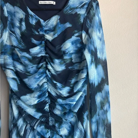 Stylish Blue Patterned Abercrombie Dress - Picture 4 of 8